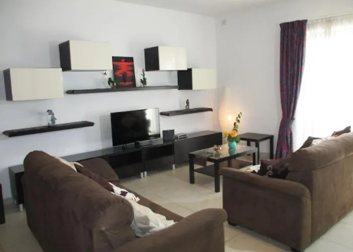 Spotless With Views Of St Thomas Bay * Marsaskala